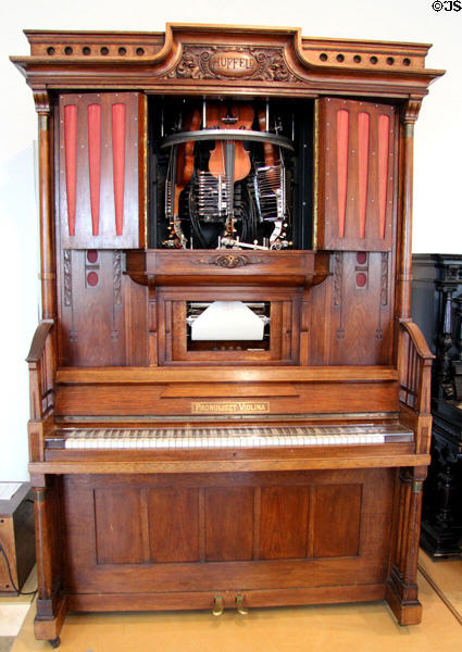 Hupfeld Phonoliszt Violina player piano with automatic violins at Deutsches Museum. Munich, Germany.