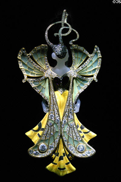 Sylvia pendent by House of Vever of Paris (shown Paris Expo 1900) at Museum of Decorative Arts. Paris, France.