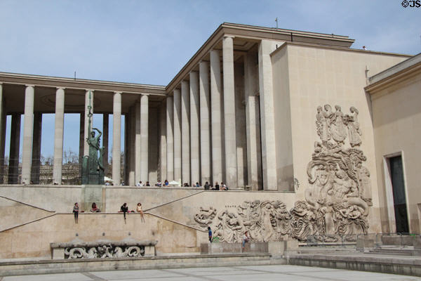 Palais de Tokyo (1937). Paris, France.