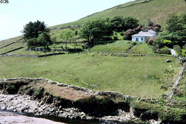 Farmhouse on Dingle Peninsula. Ireland.