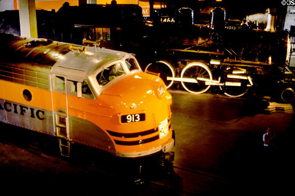 Western Pacific Diesel No. 913 (1950) by GM at California State Railroad Museum. Sacramento, CA.