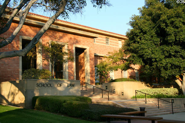 Entrance of UCLA School of Law (1951) (385 Charles E. Young Dr. E.). Los Angeles, CA. Architect: Risley & Gould.