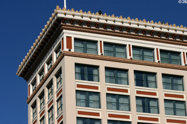 Watts-Robinson Building / Jewelers Exchange (1913) (852 5th Ave.) in Gaslamp Quarter. San Diego, CA. Style: Chicago. Architect: Bristow & Lyman.