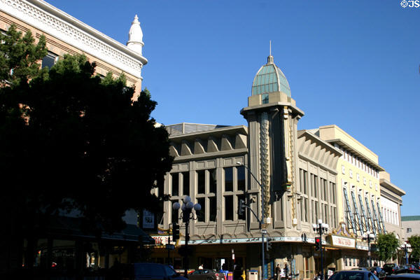 Pacific Theaters cinemas (1997) (701 5th Ave.) in Gaslamp Quarter. San Diego, CA. Architect: Benson & Bohl.