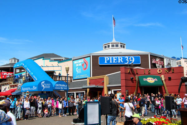 Entertainers at Pier 39. San Francisco, CA.