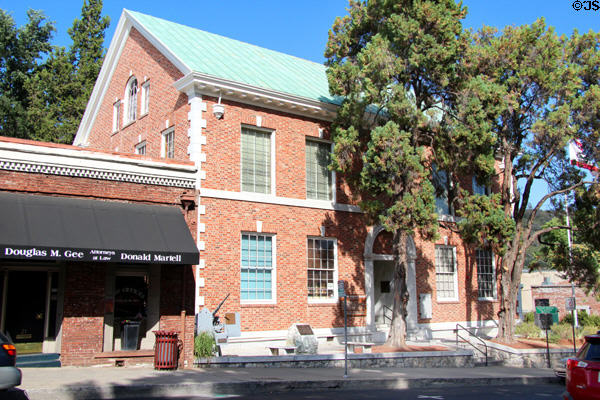 Veterans Memorial Hall (1932) & Museum on N. Washington St. Sonora, CA.