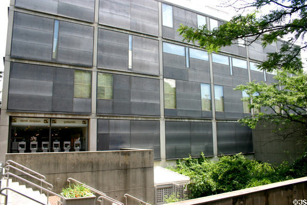 British Art Center (1977) (1080 Chapel St.) at Yale University. New Haven, CT. Architect: Louis I. Kahn (finished by Marshall Meyers).