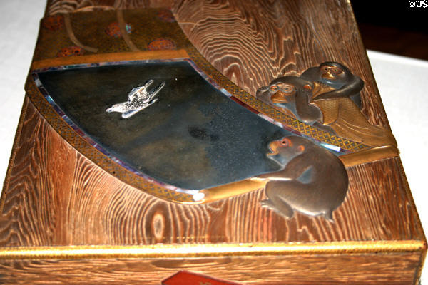 Japanese stationary box with monkeys (19thC) in Freer Gallery. Washington, DC.