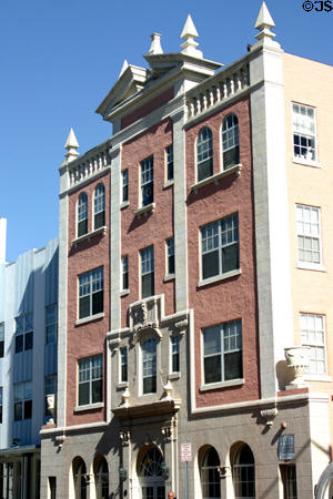 London Arms (1941) (727 Collins Ave.). Miami Beach, FL.