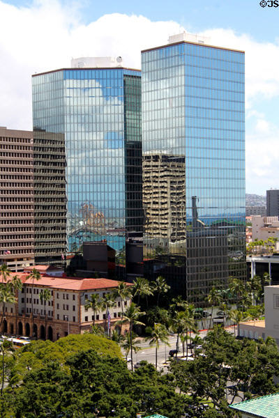 Pacific Guardian Center (30 floors) - Makai Tower (1979) & Mauka Tower (1981) (733 & 737 Bishop St.). Honolulu, HI. Architect: Architects Hawaii, Ltd..