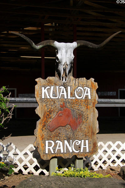 Kualoa Ranch sign with cattle skull. HI.