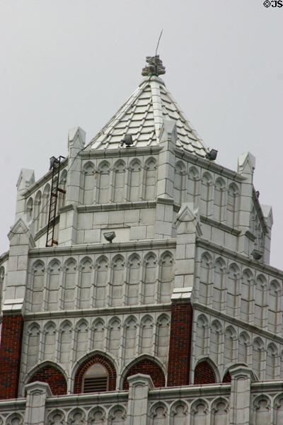 Octagonal tower detail of Equitable Life Insurance building. Des Moines, IA.