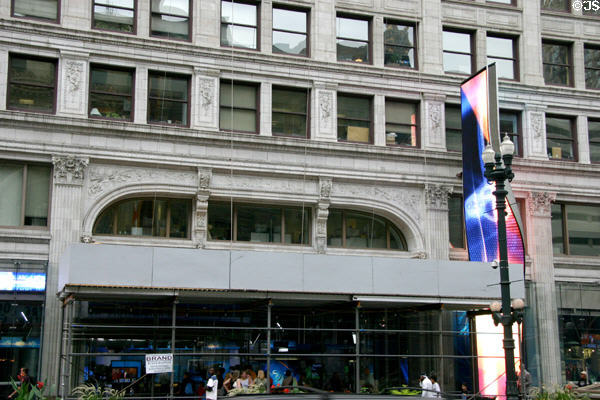 ABC Building (1917) (12 floors) (#1 North State St.) (former State Lake movie theater). Chicago, IL. Architect: C.W. Rapp & Geo. L. Rapp.