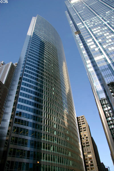 Hyatt Center & 111 South Wacker. Chicago, IL.