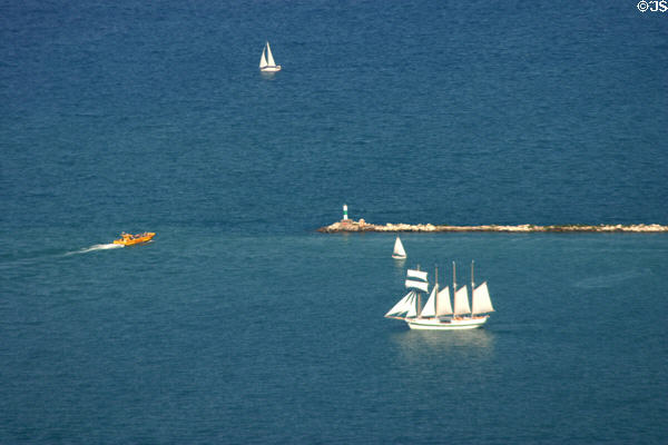 Entrance to Chicago harbor from Sears Tower. Chicago, IL.