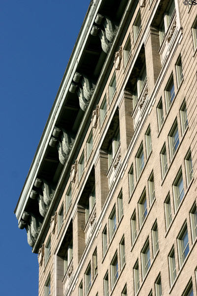 Inter-Southern Insurance Building now Kentucky Home Life Building (1922) (239 S. 5th St.). Louisville, KY. Architect: D.X. Murphy. On National Register.