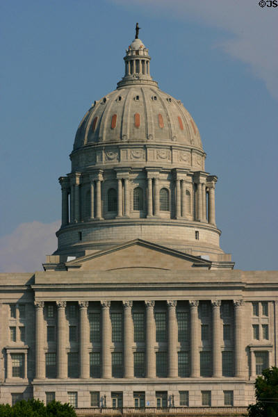 Dome of Missouri State Capitol. Jefferson City, MO.