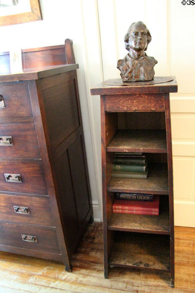 Roycroft Arts & Crafts bookshelf with Elbert Hubbard bust at Elbert Hubbard Roycroft Museum. East Aurora, NY.