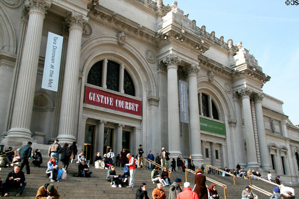 Central Fifth Avenue facade (1895-1902) of Metropolitan Museum of Art. New York, NY. Architect: Richard Morris Hunt & Richard Howland Hunt. On National Register.