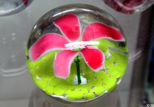 Degenhart glass paper weight at Degenhart Paperweight & Glass Museum. Cambridge, OH.
