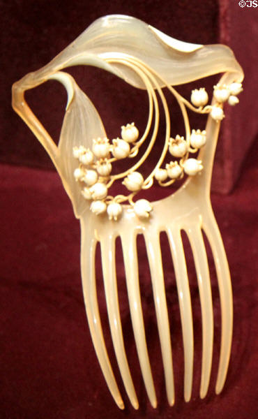 Lily of the Valley Comb (c1900) by René Lalique of France at Cleveland Museum of Art. Cleveland, OH.