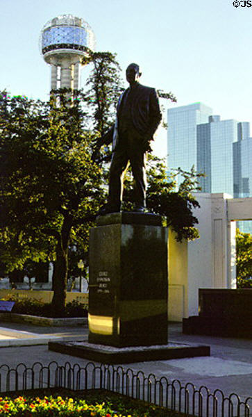 George Bannerman Dealey Statue & Reunion Tower. Dallas, TX.