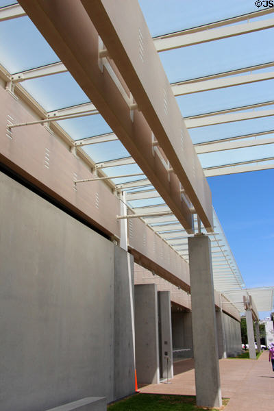Structural details of Piano Pavilion of Kimbell Art Museum. Fort Worth, TX.