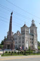 Vincennes Civil War Memorial & Knox County Courthouse. Vincennes, IN.